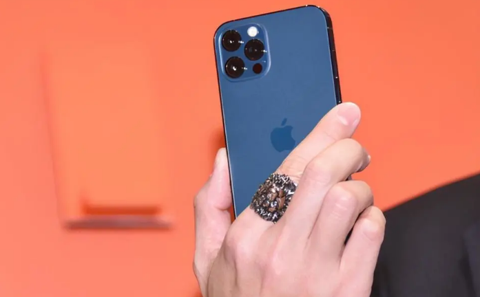 牙叉镇苹果手机维修分享iPhone12系列重启方法教程 